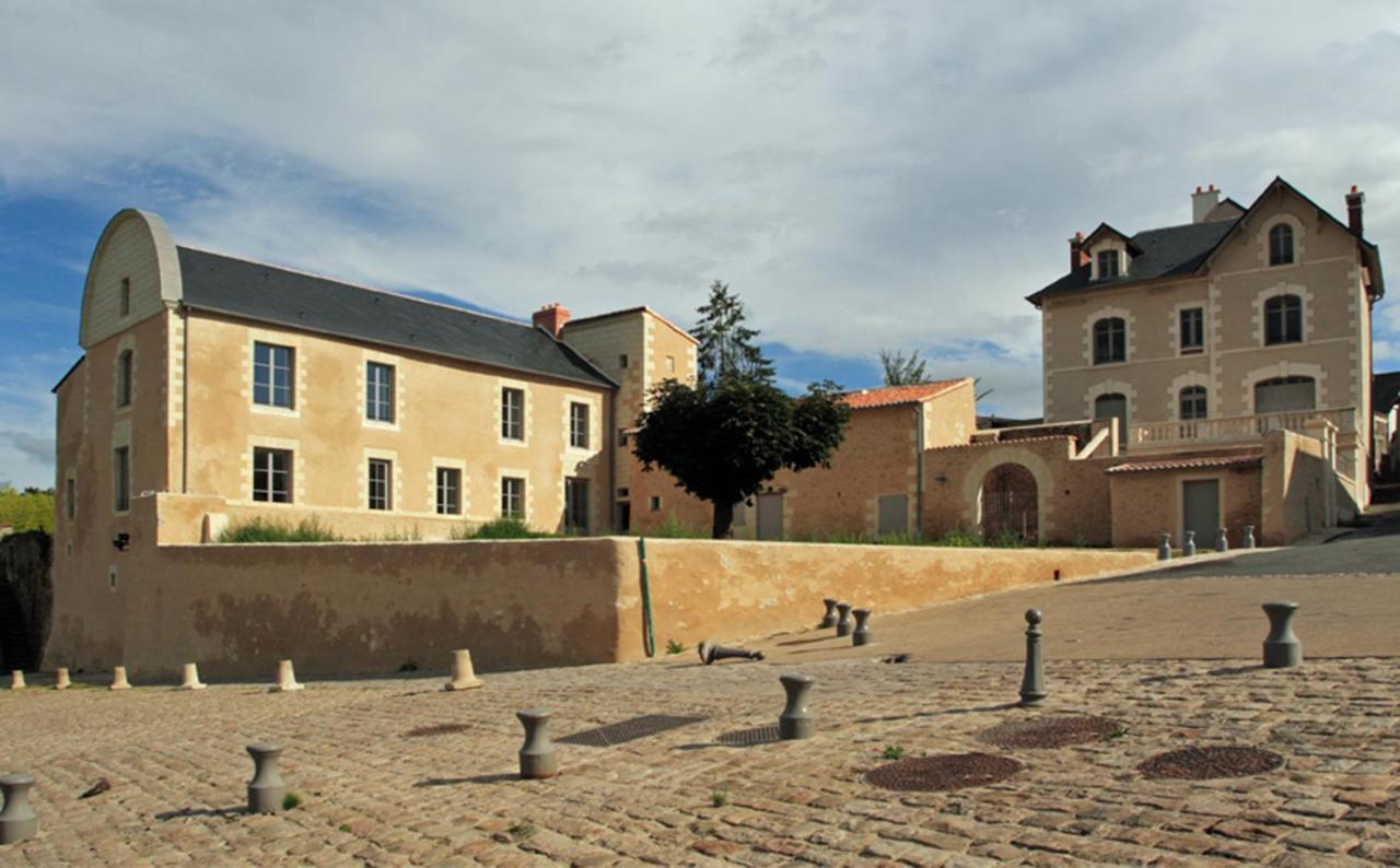 Les 3 Vallees Saint-Florent-le-Vieil Exterior photo